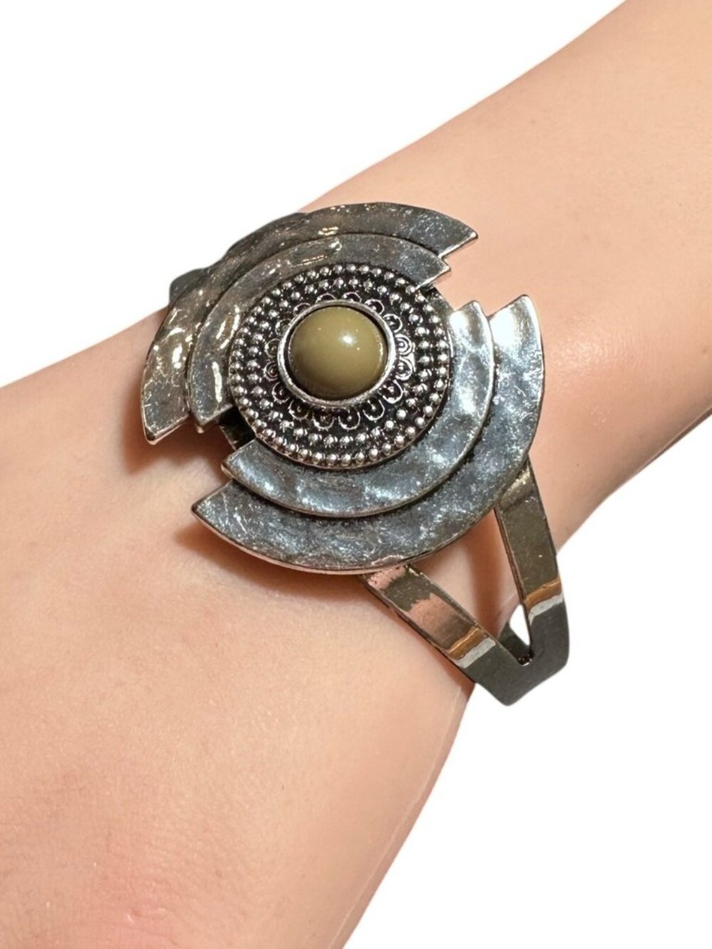 Geometric Boho Cuff Bracelet Silver Tone Olive Green Center Womens Jewelry NWOT
